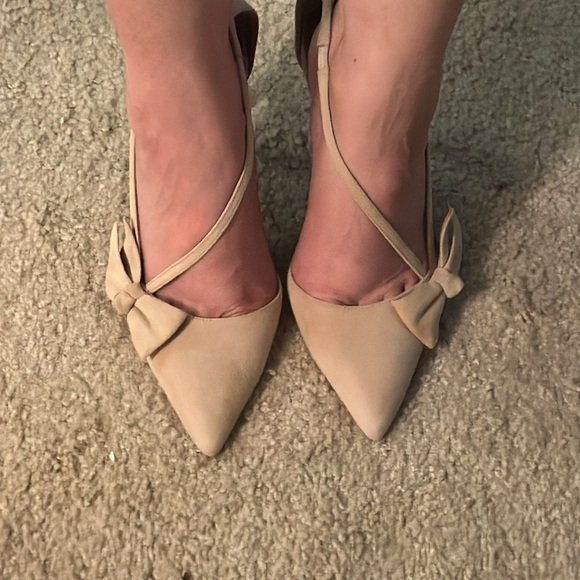 Aquazzura PARISIENNE BOW SUEDE PUMPS - Picture 12 of 15